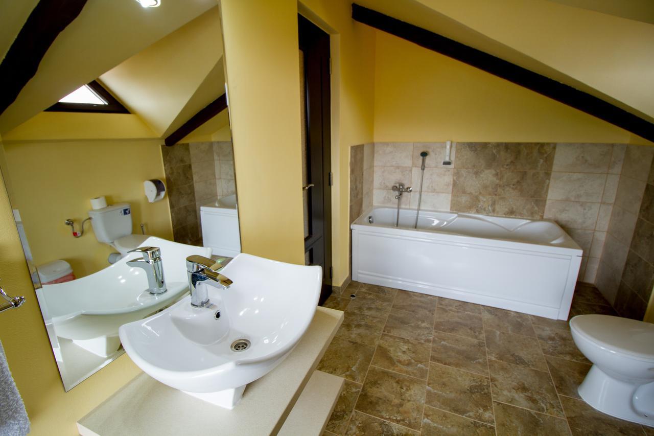 Green Garden Resort Odobesti Pokoj fotografie